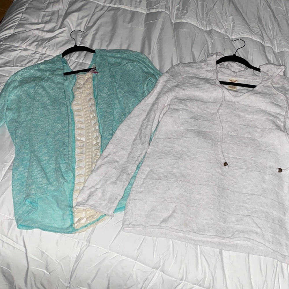 Womens 2 piece sweater/cardigan